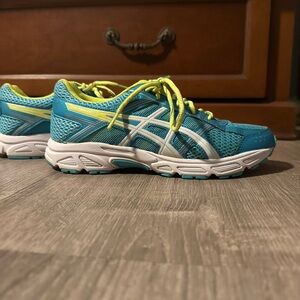 Asics Blue and Yellow Sneakers with Breathable Mesh